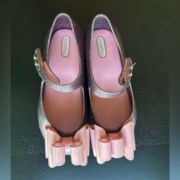 Mini Melissa Ultragirl Classic Bow Glittery Pink Kids Shoes with Bow - Picture 5 of 5
